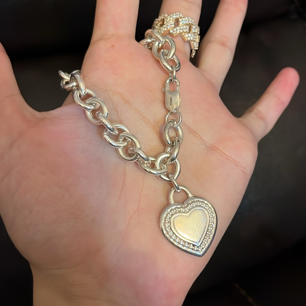 Judith Ripka 925 sterling sliver cable heart charm bracelet - Picture 2 of 4